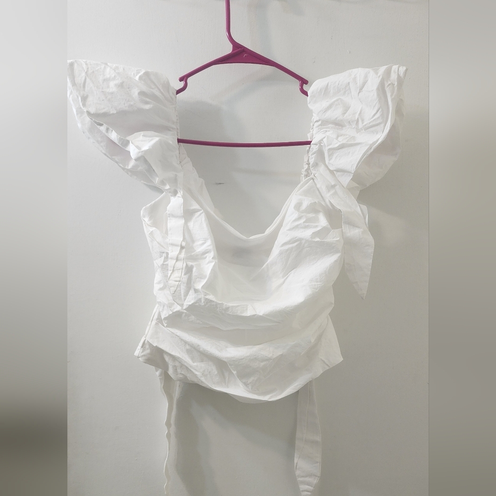 Pinko Women's Elegant White Ruffled Top.